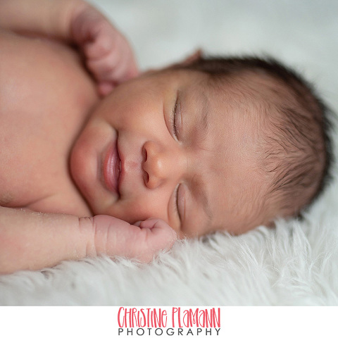 milwaukee newborn photographer